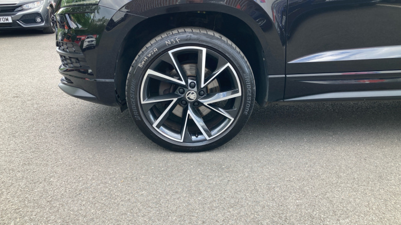 Skoda Karoq 1.5 TSI Sport Line 4x4 5dr DSG Petrol Estate